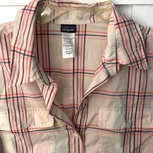 Patagonia women’s button-down shirt size 8